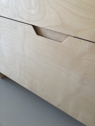 Détail d'une façade de tiroir Détail d'une façade de tiroir